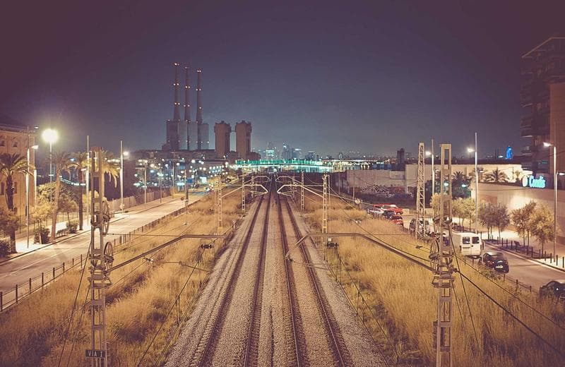 Yan işletme kurmaya başlayan kişi — örnek görsel